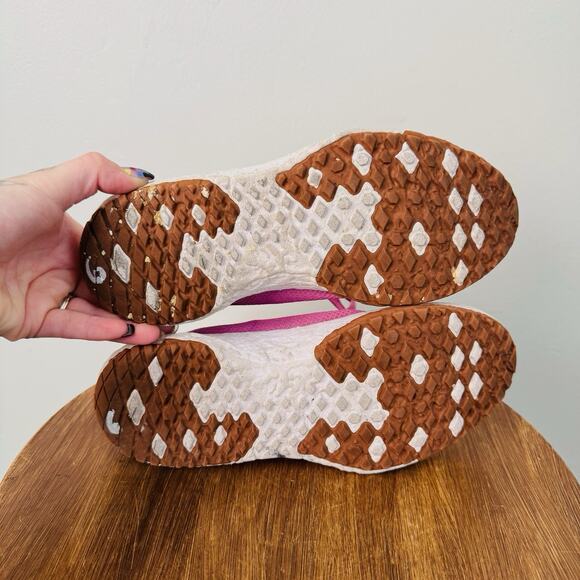 Vans Ultrarange VR3 Pink Sneakers Girls Size 2 - Picture 8 of 9